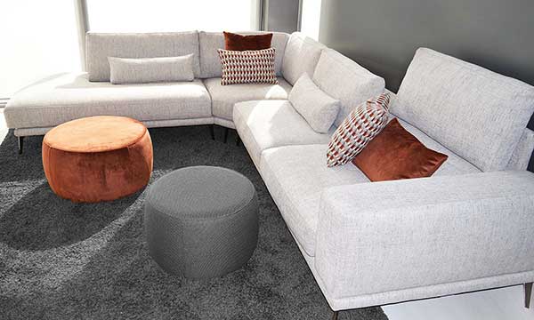 Silla de madera modelo C2 tapizado marrón – Muebles Inac